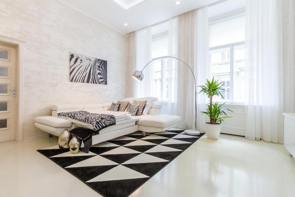 Stylish Apartment 5 Minutes Walk From City Center Πράγα Εξωτερικό φωτογραφία
