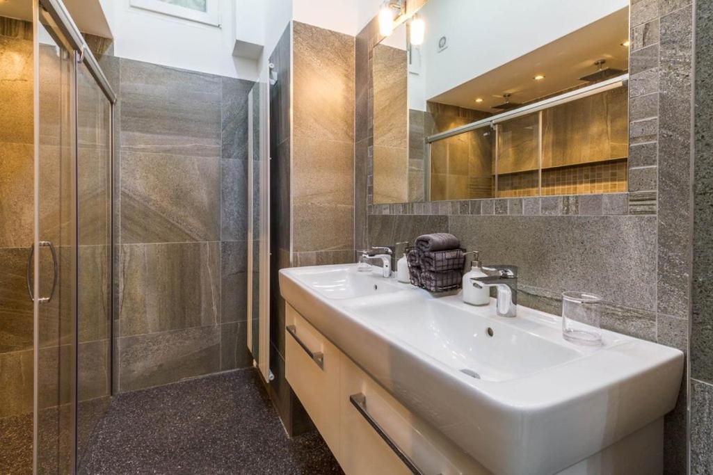 Stylish Apartment 5 Minutes Walk From City Center Πράγα Εξωτερικό φωτογραφία